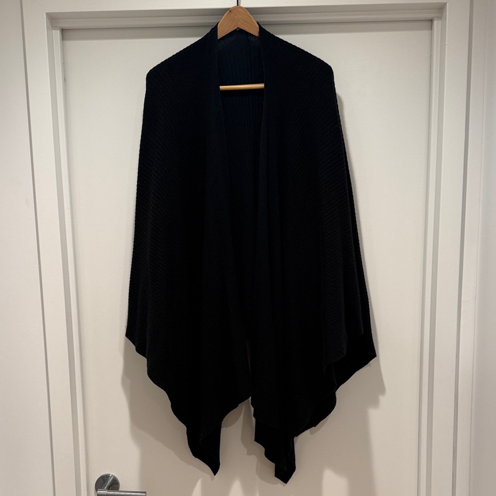 100% Cashmere Black Wrap